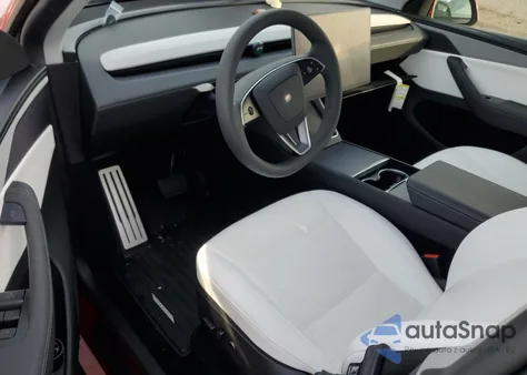 2026 Tesla Model Y z USA, uszkodzony, nr VIN 7SAYGDEE5TF363591